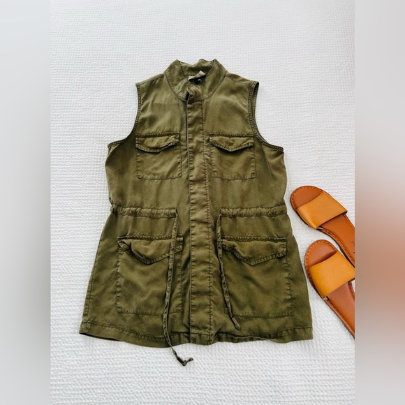 ‼️FINAL SALE MUST GO‼️💚✨UNIVERSAL THREAD‎ SLEEVELESS SHIRT✨💚 - Picture 5 of 7